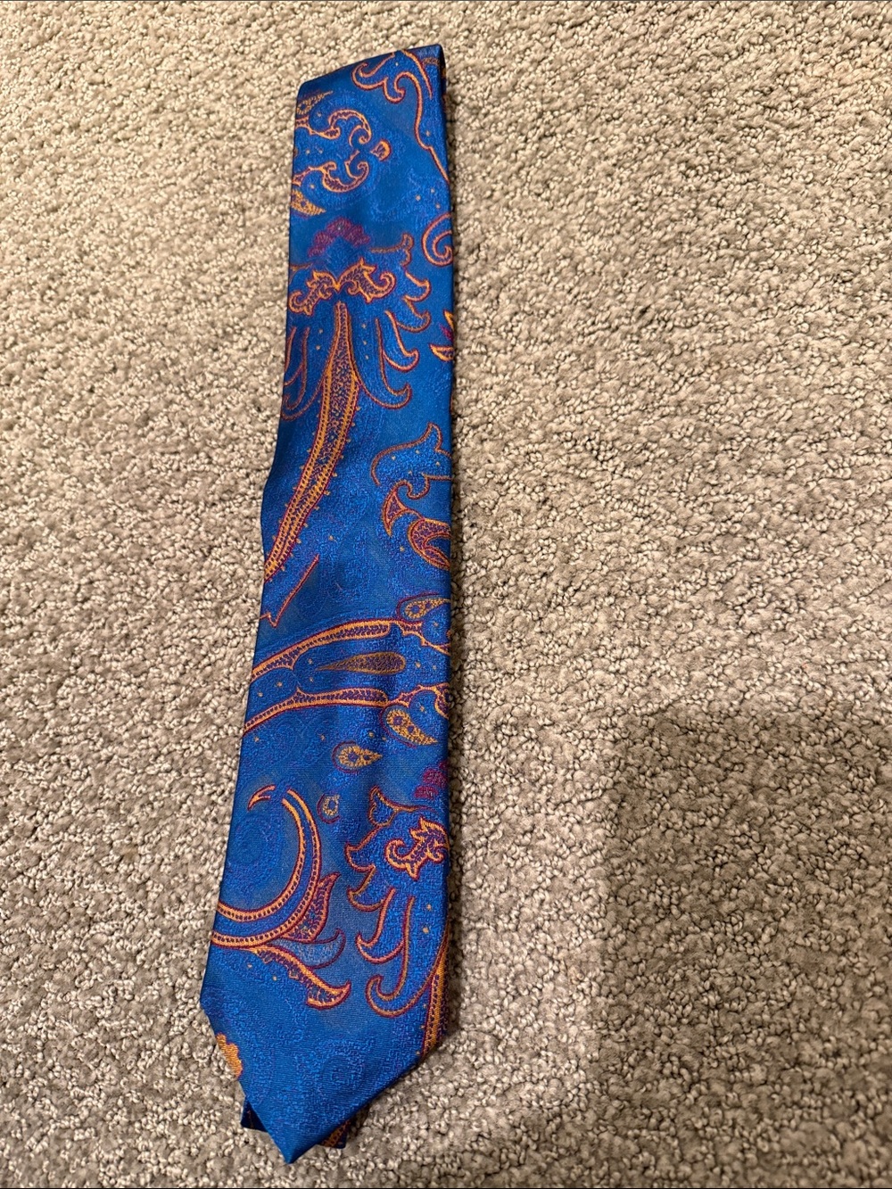 AMAZING MEN'S LIMITED EDITION HANDMADE VINTAGE ETRO TIE - ITALY
